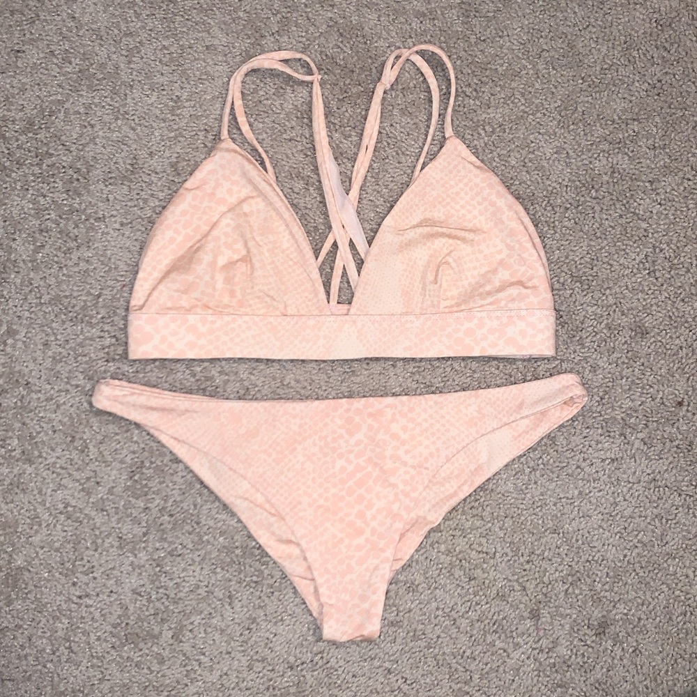 Acacia pink snake $100 on v